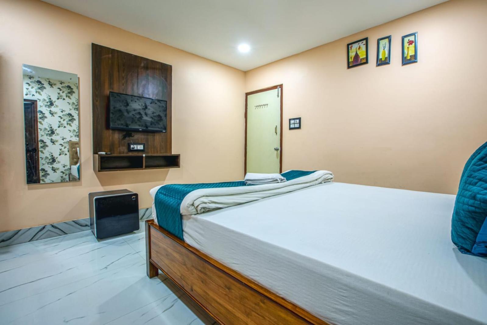 Hotel Silver Star Bhubaneswar Esterno foto